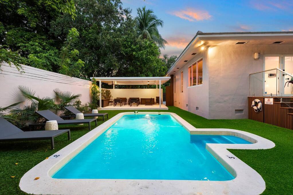 Beautiful Villa With Heated Pool Must Seen! Miami Exterior foto